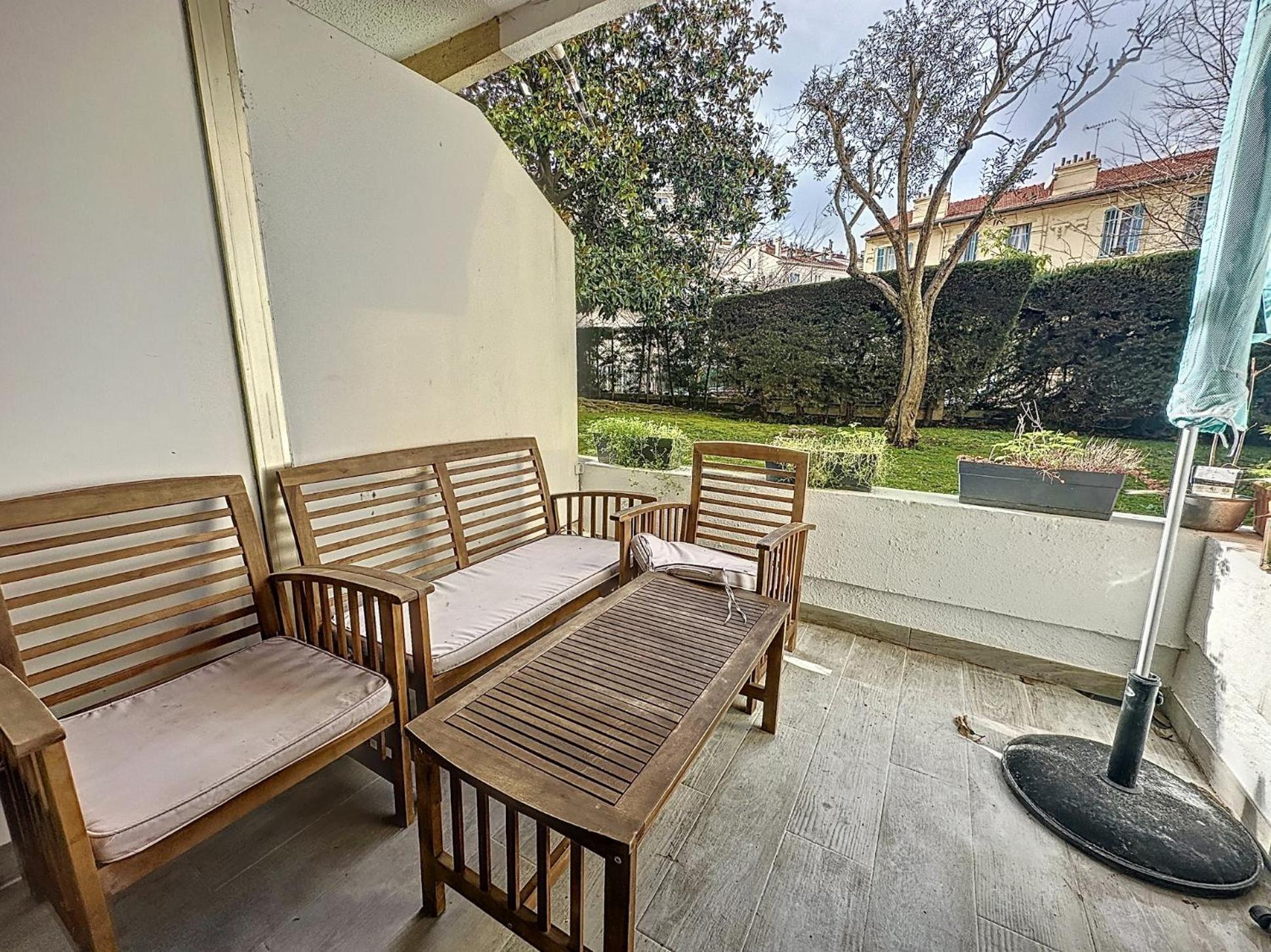 Superbe Studio Terrasse Centre Ville Et Plages A Pieds คานส์ ภายนอก รูปภาพ